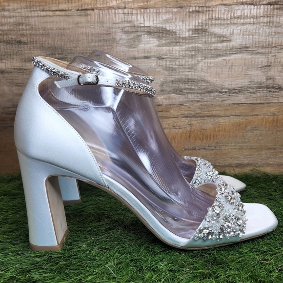 New Badgley Mischka Kendall Ankle Strap Sandal Sz 11.0 - Picture 3 of 10